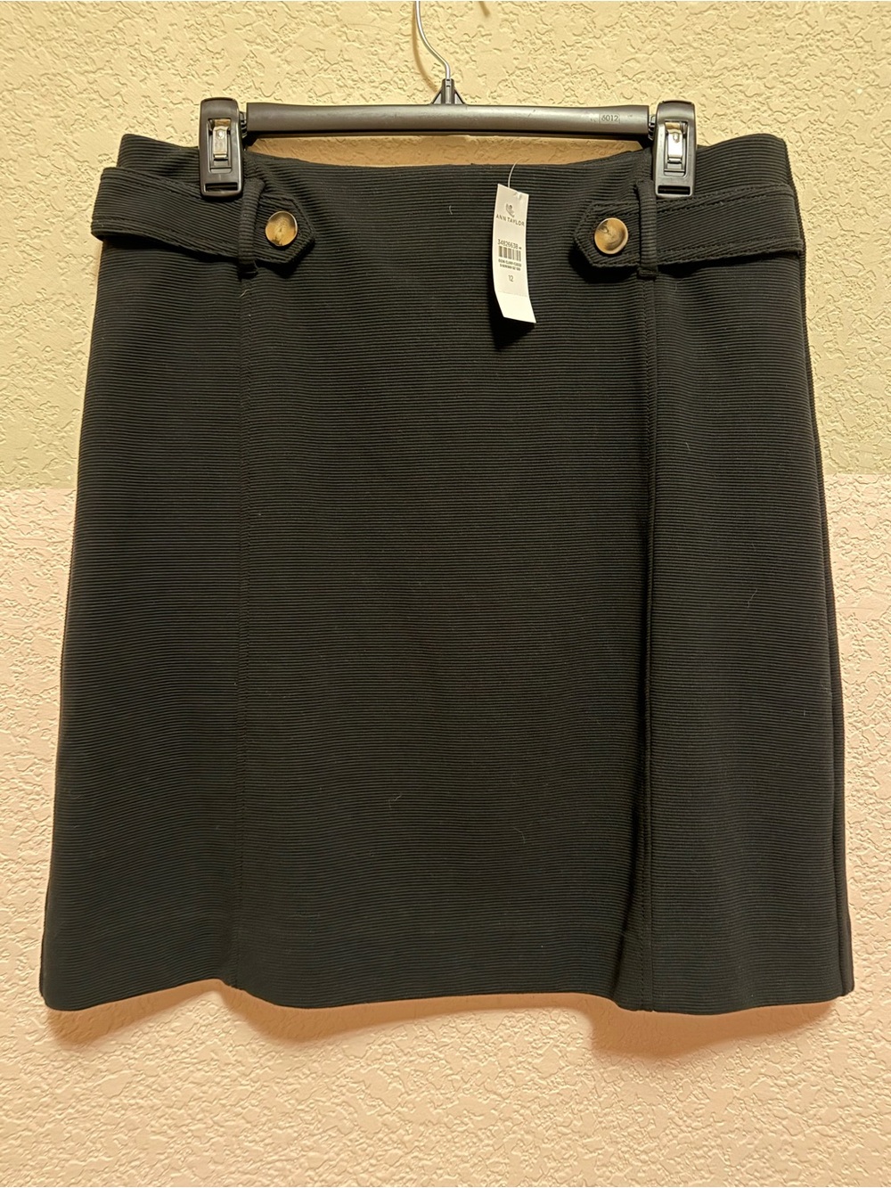 Ann Taylor Black Women's A-Line Skirt with Buttons